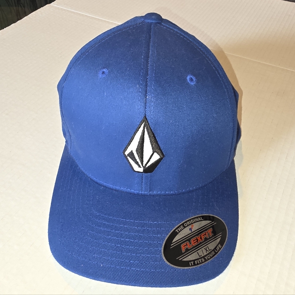 Volcom - Blue Flexfit Cap - L-XL